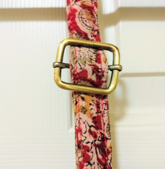 Fabric & Crochet Knit Cross Body Bag - Picture 7 of 16